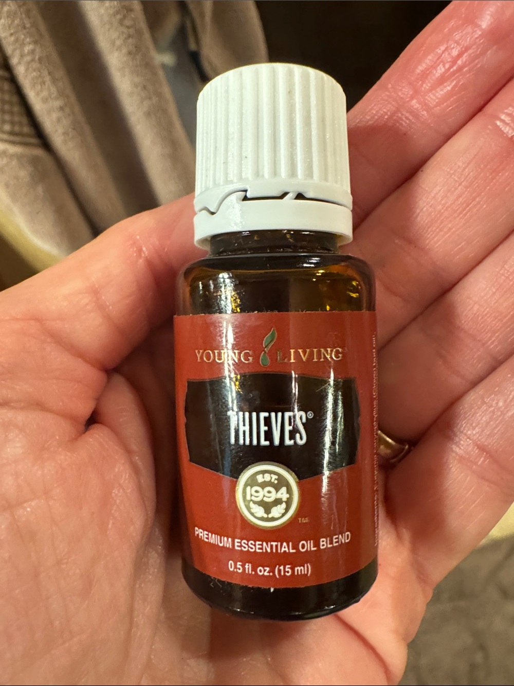 Young Living Thieves Essential Oil - 15 ml
